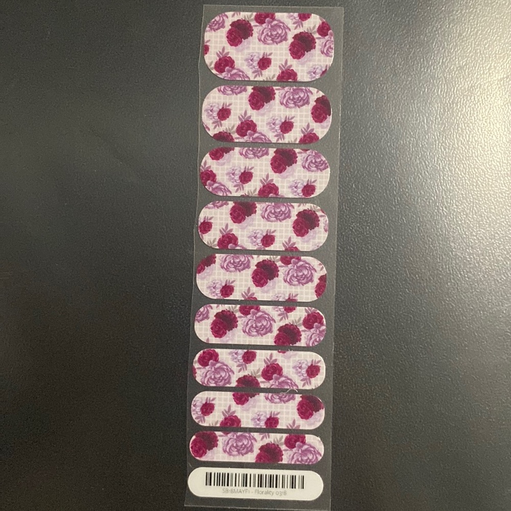 ✨5 for $20✨ Jamberry Halfsheet Florality